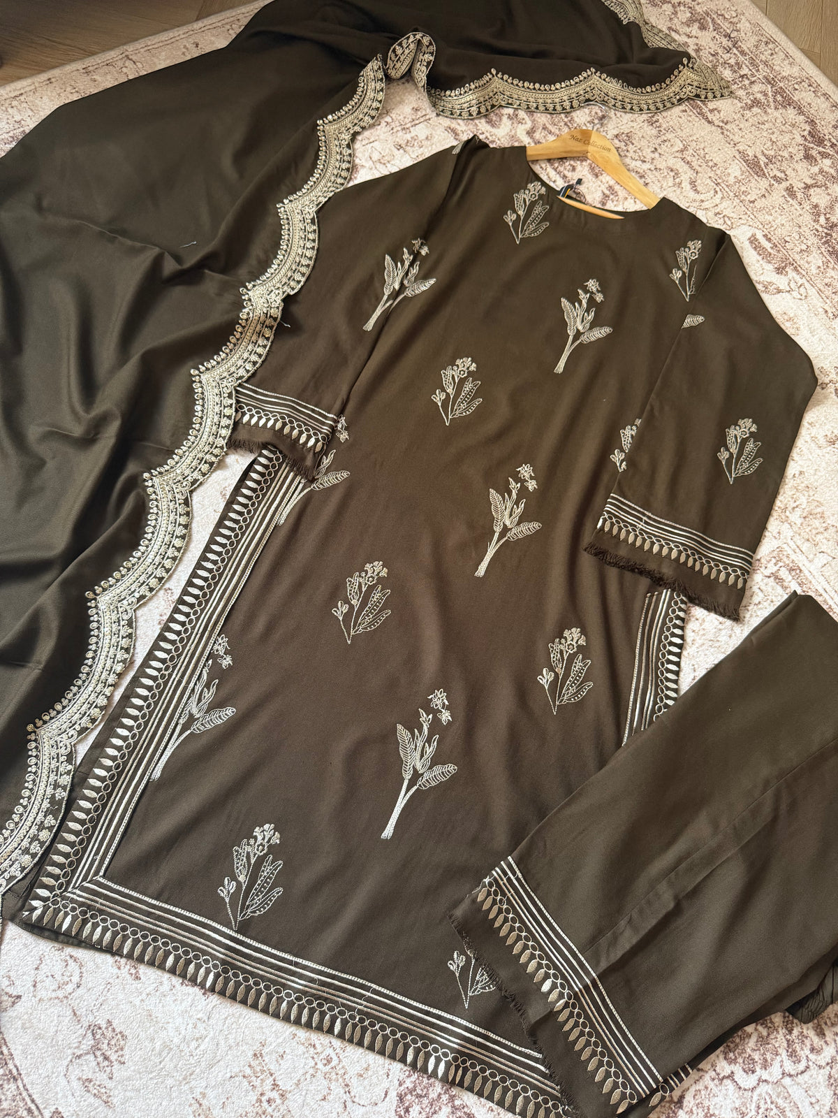 Olive Green Aura