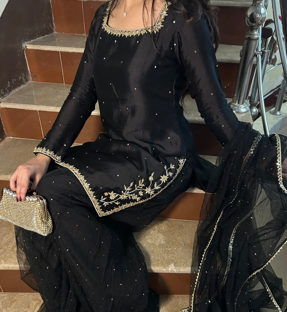 MAYA - BLACK