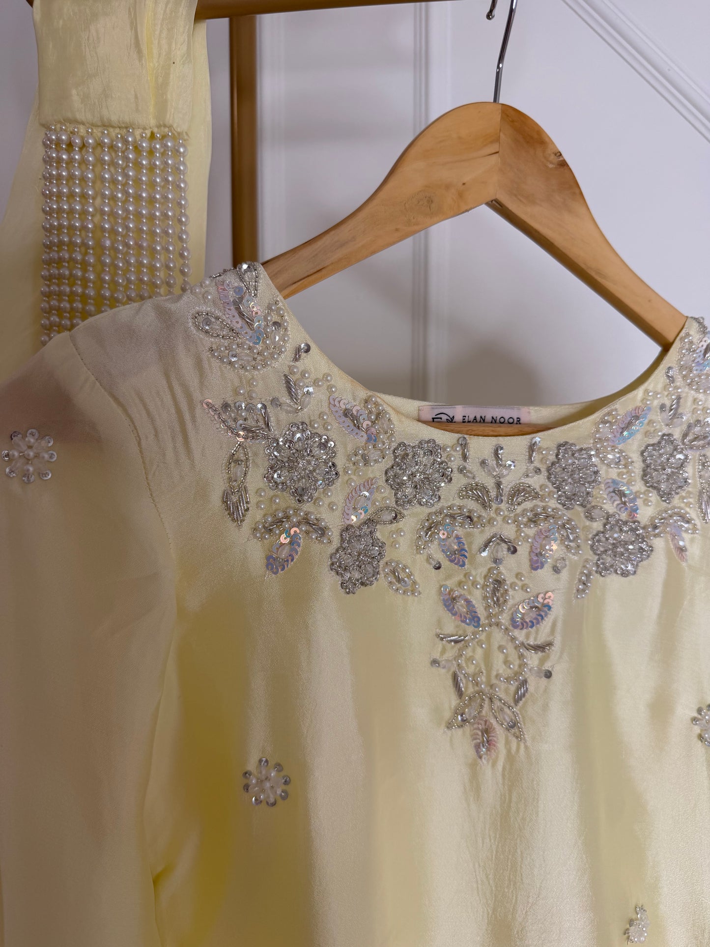 NOORI (Butter Yellow)